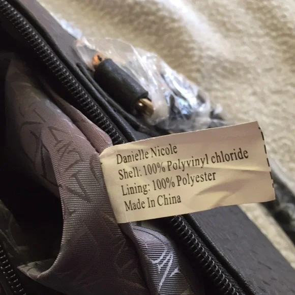 Danielle Nicole Alexa Tote - Picture 9 of 11